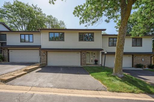 5709 Hyland Courts Drive, Minneapolis, MN 55437