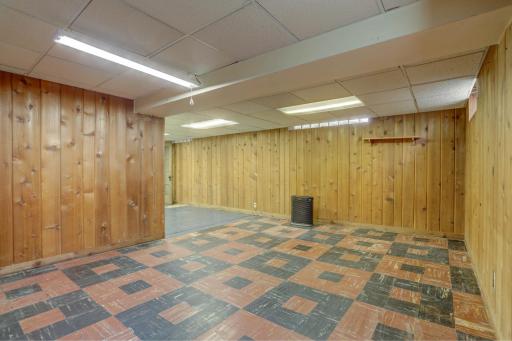 7733 Fairfield Road N, Minneapolis, MN 55444