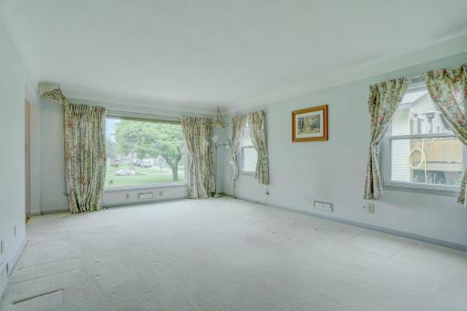 7733 Fairfield Road N, Minneapolis, MN 55444