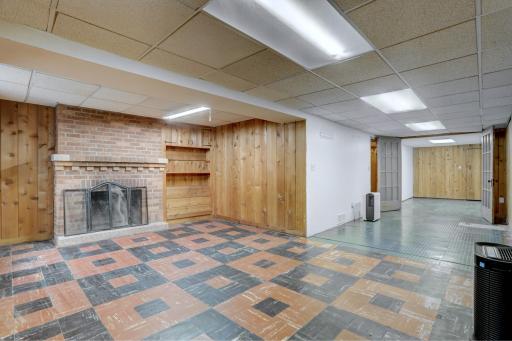 7733 Fairfield Road N, Minneapolis, MN 55444