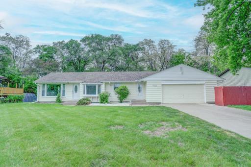 7733 Fairfield Road N, Minneapolis, MN 55444