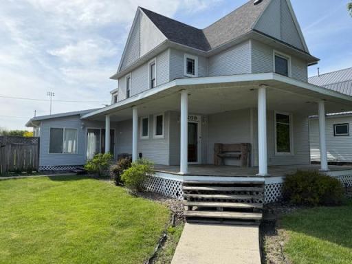 209 Oak Street S, Mabel, MN 55954