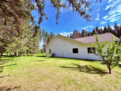 1622 82nd Avenue NW, Williams, MN 56686