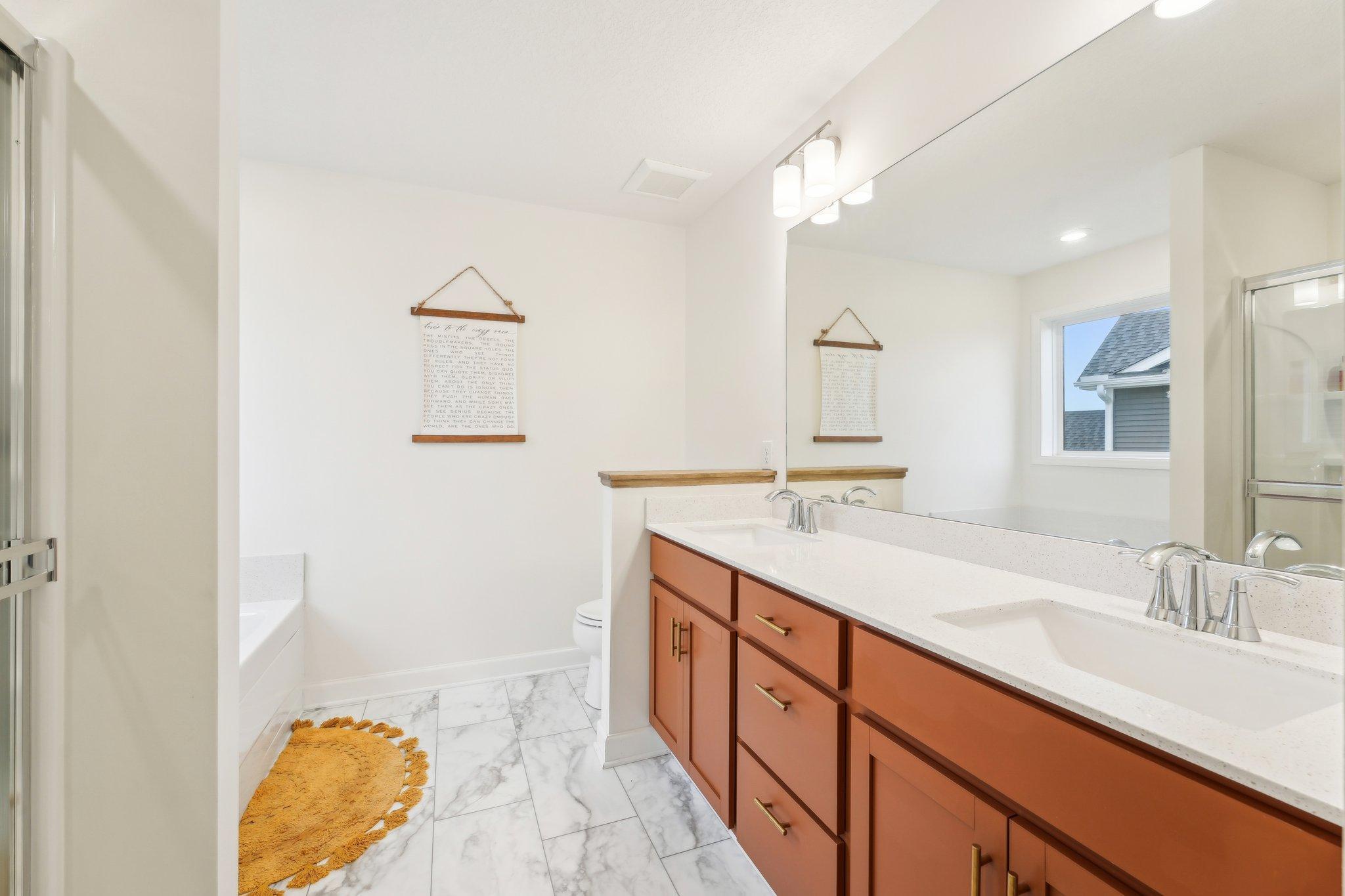 26-web-or-mls-128th Ln NE-2504-026.jpg
