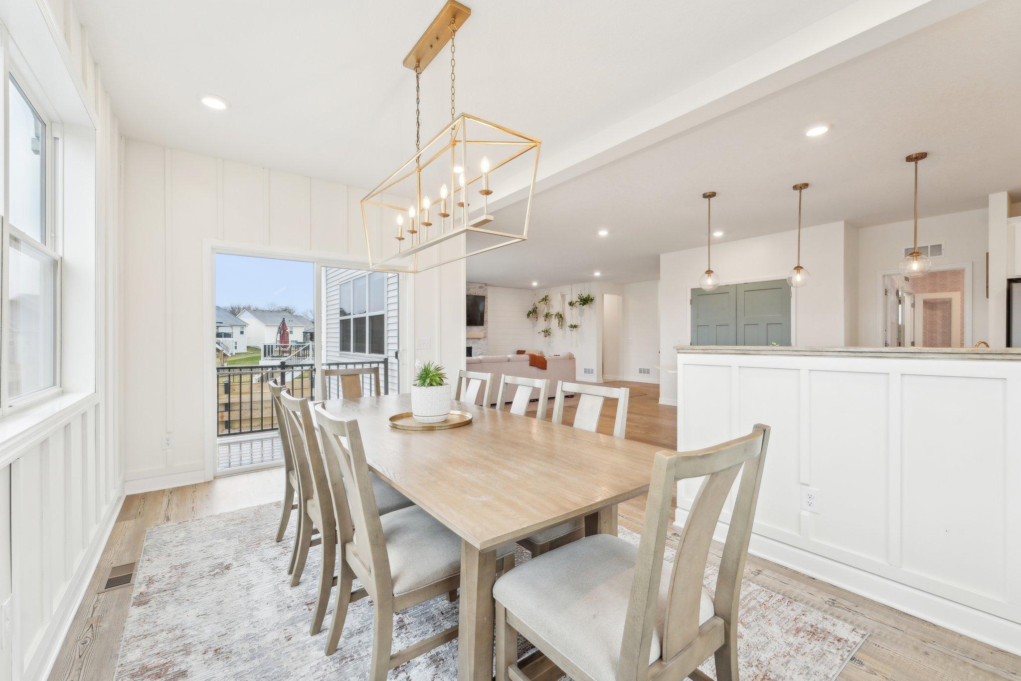 11-web-or-mls-128th Ln NE-2504-011.jpg