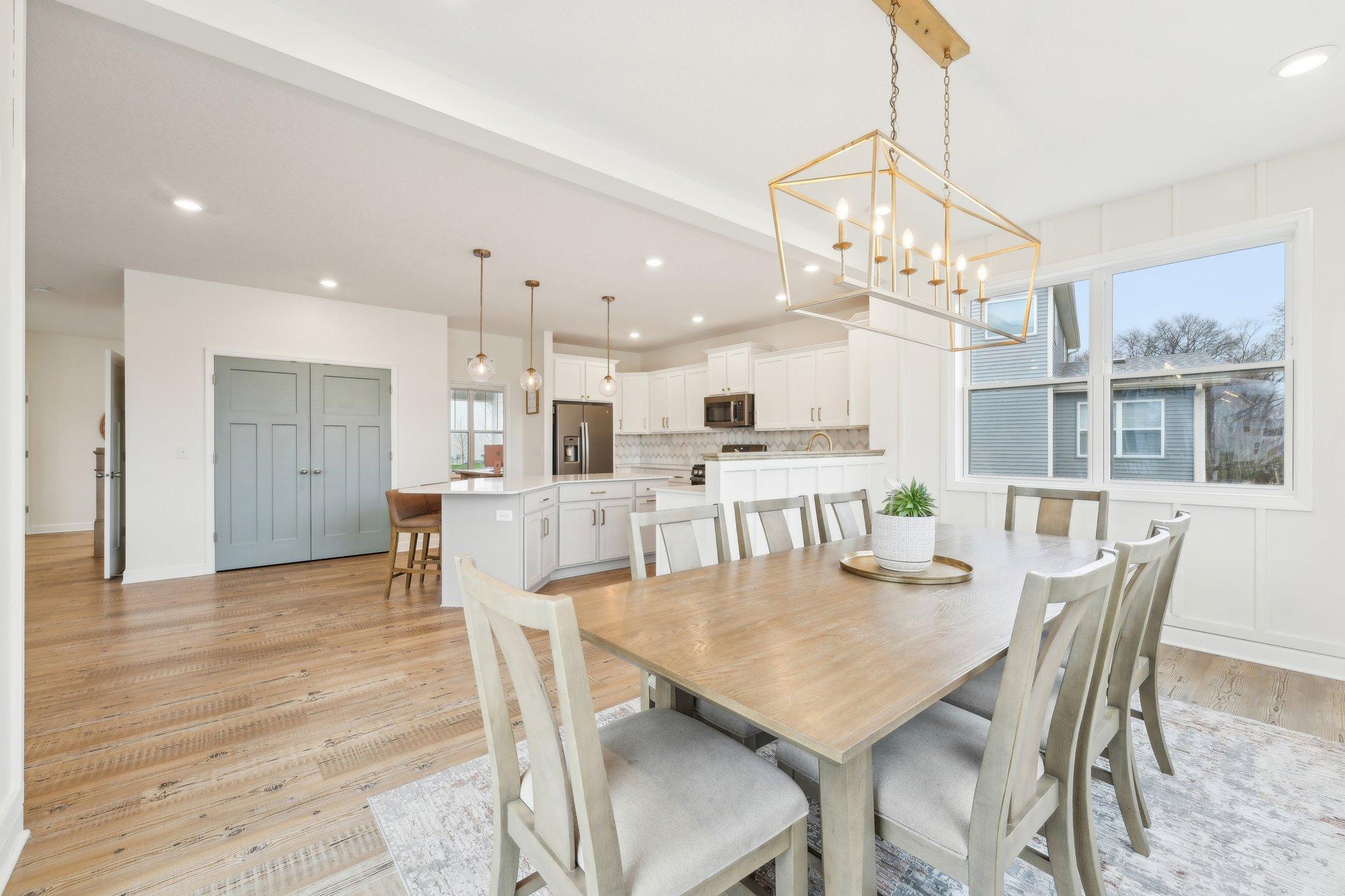 9-web-or-mls-128th Ln NE-2504-009.jpg