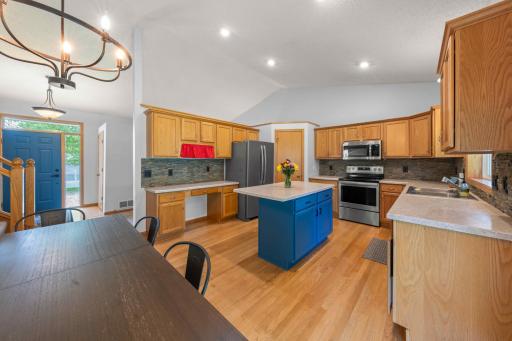 19820 Evensong Avenue, Farmington, MN 55024