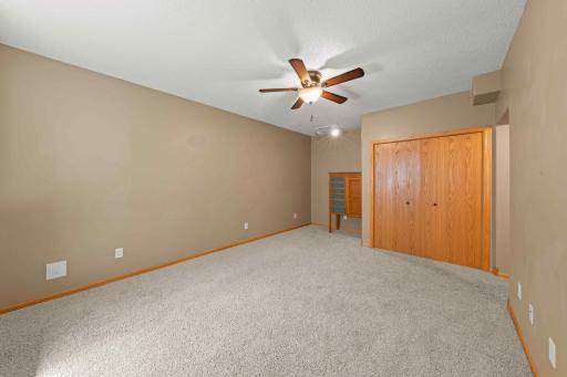 19820 Evensong Avenue, Farmington, MN 55024