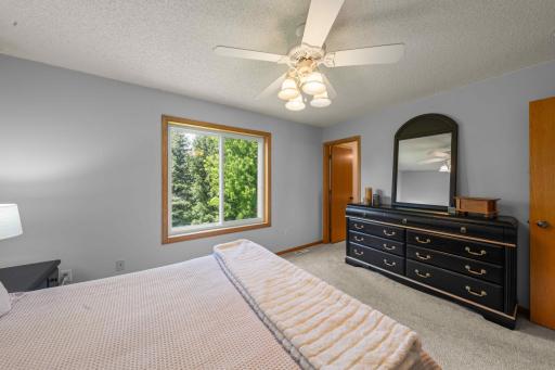19820 Evensong Avenue, Farmington, MN 55024