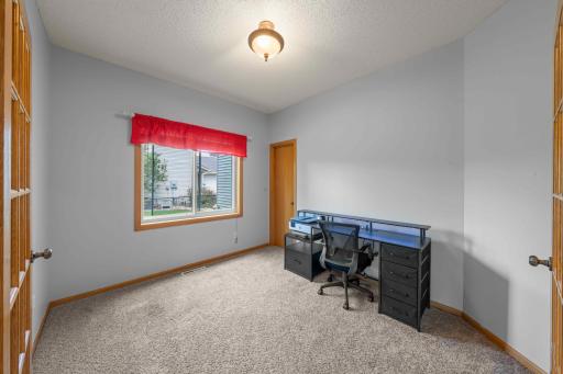 19820 Evensong Avenue, Farmington, MN 55024
