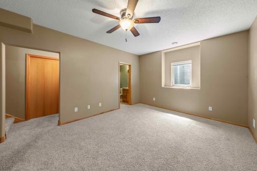 19820 Evensong Avenue, Farmington, MN 55024