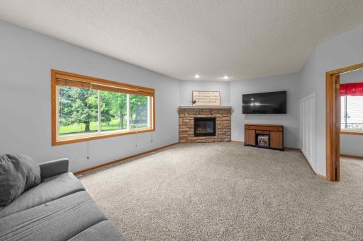 19820 Evensong Avenue, Farmington, MN 55024