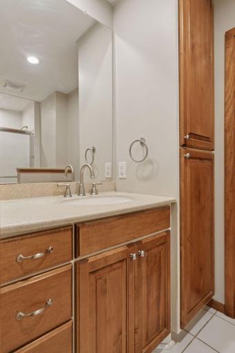 Vanity and storage space in the primary bath
