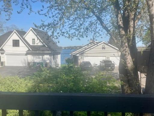 4924 Three Points Boulevard, Mound, MN 55364