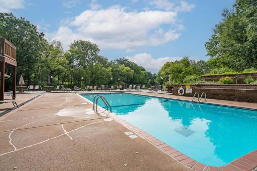 532 Sterling Street S, Saint Paul, MN 55119