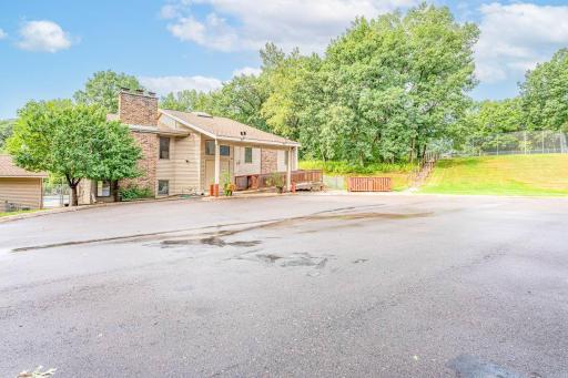 532 Sterling Street S, Saint Paul, MN 55119