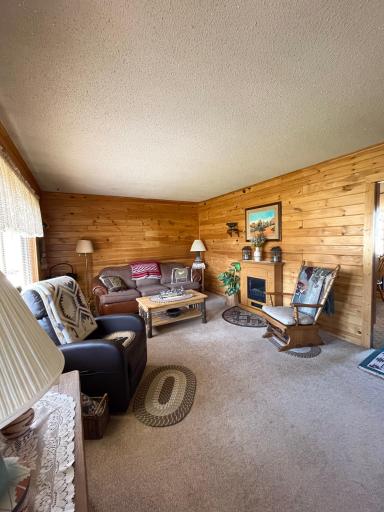 110 Hays Circle, Silver Bay, MN 55614