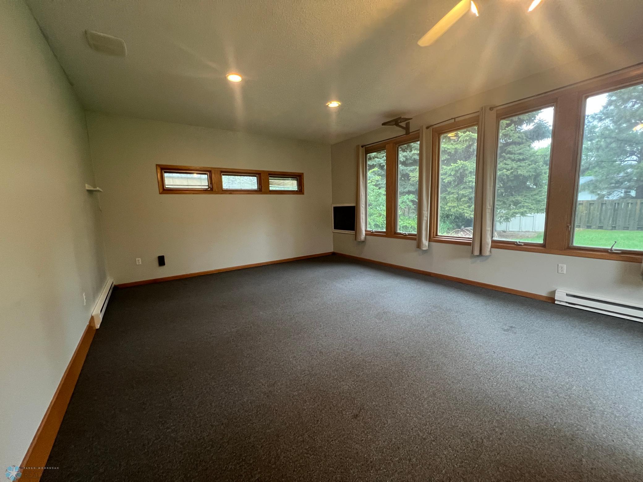 Four Seasons Sunroom/Bonus Room