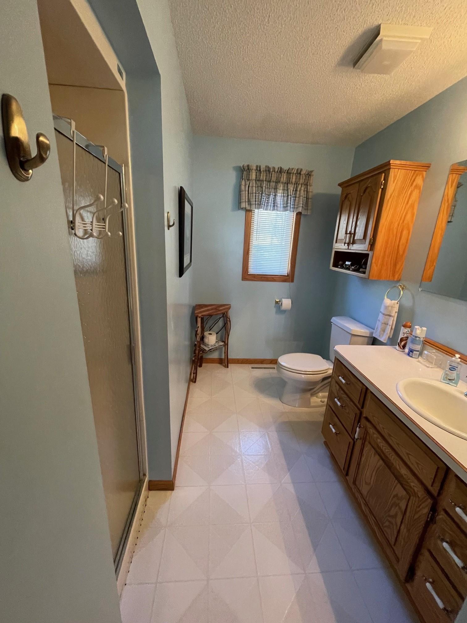 Guest Bath 4.jpg