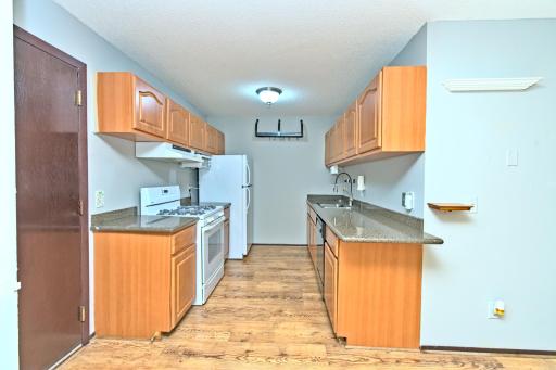 1601 N Innsbruck Drive, 319, Fridley, MN 55432