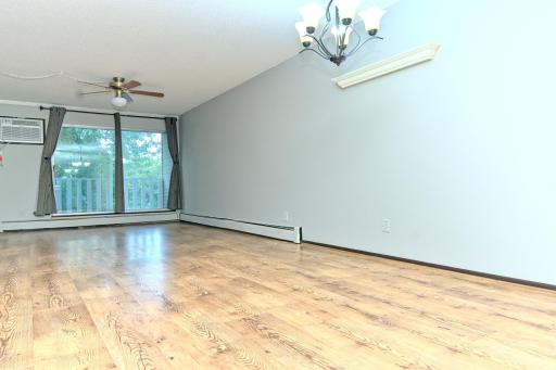 1601 N Innsbruck Drive, 319, Fridley, MN 55432