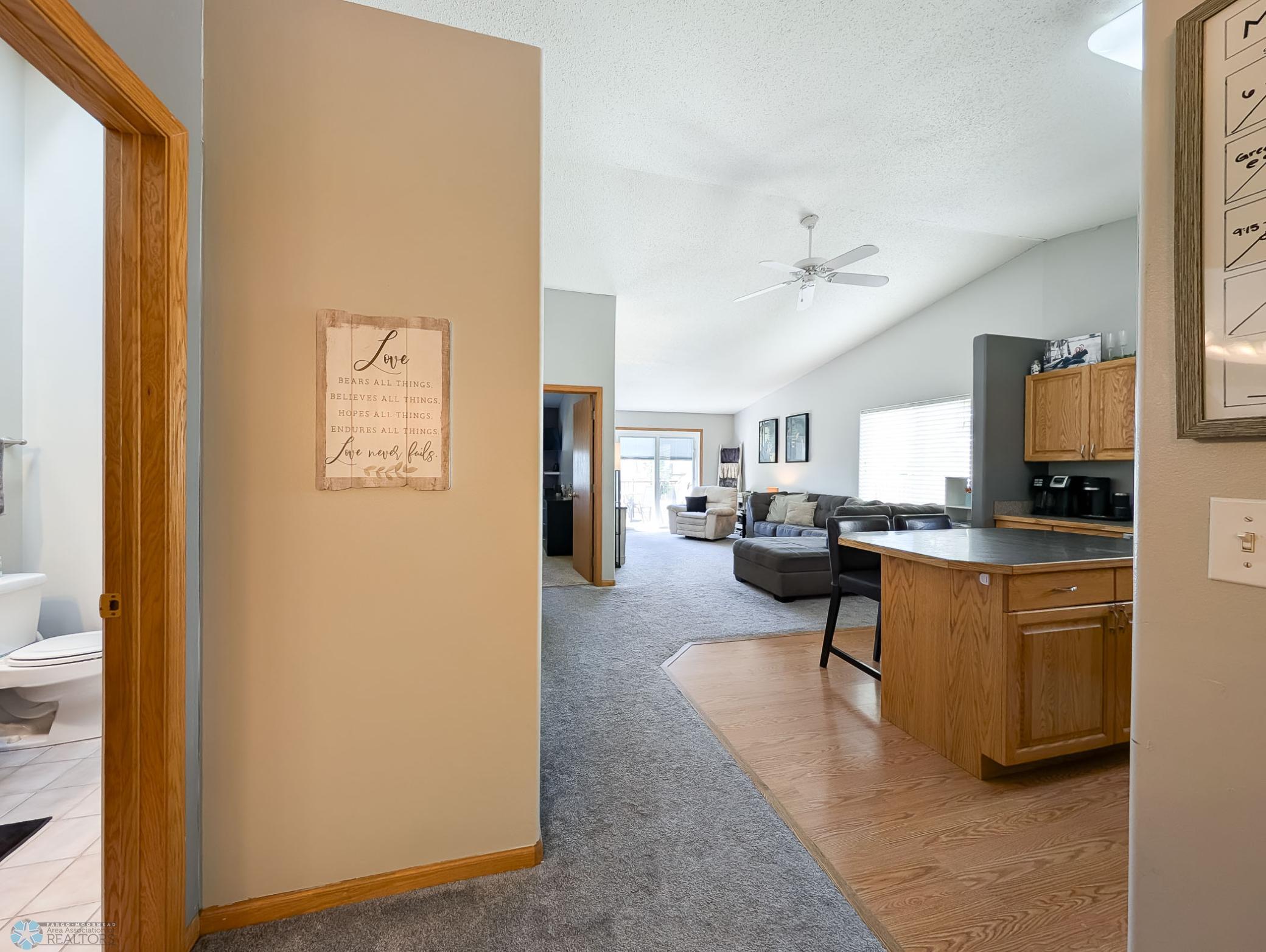 L2P014-191557588.jpg