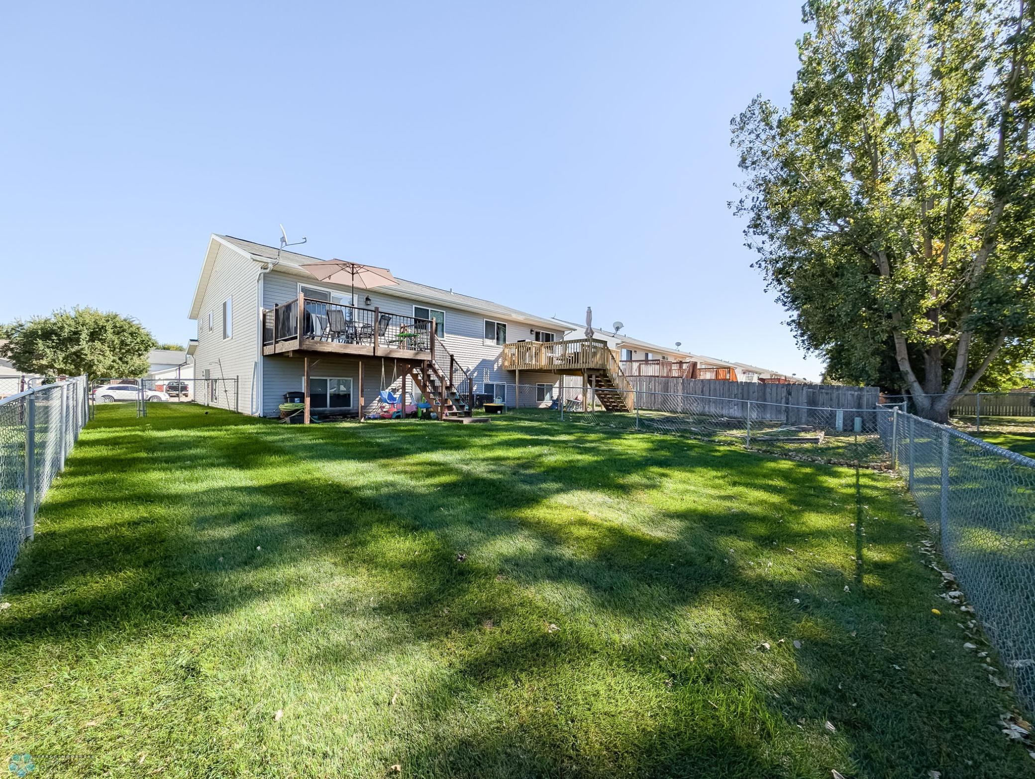 L2P061-193809479.jpg
