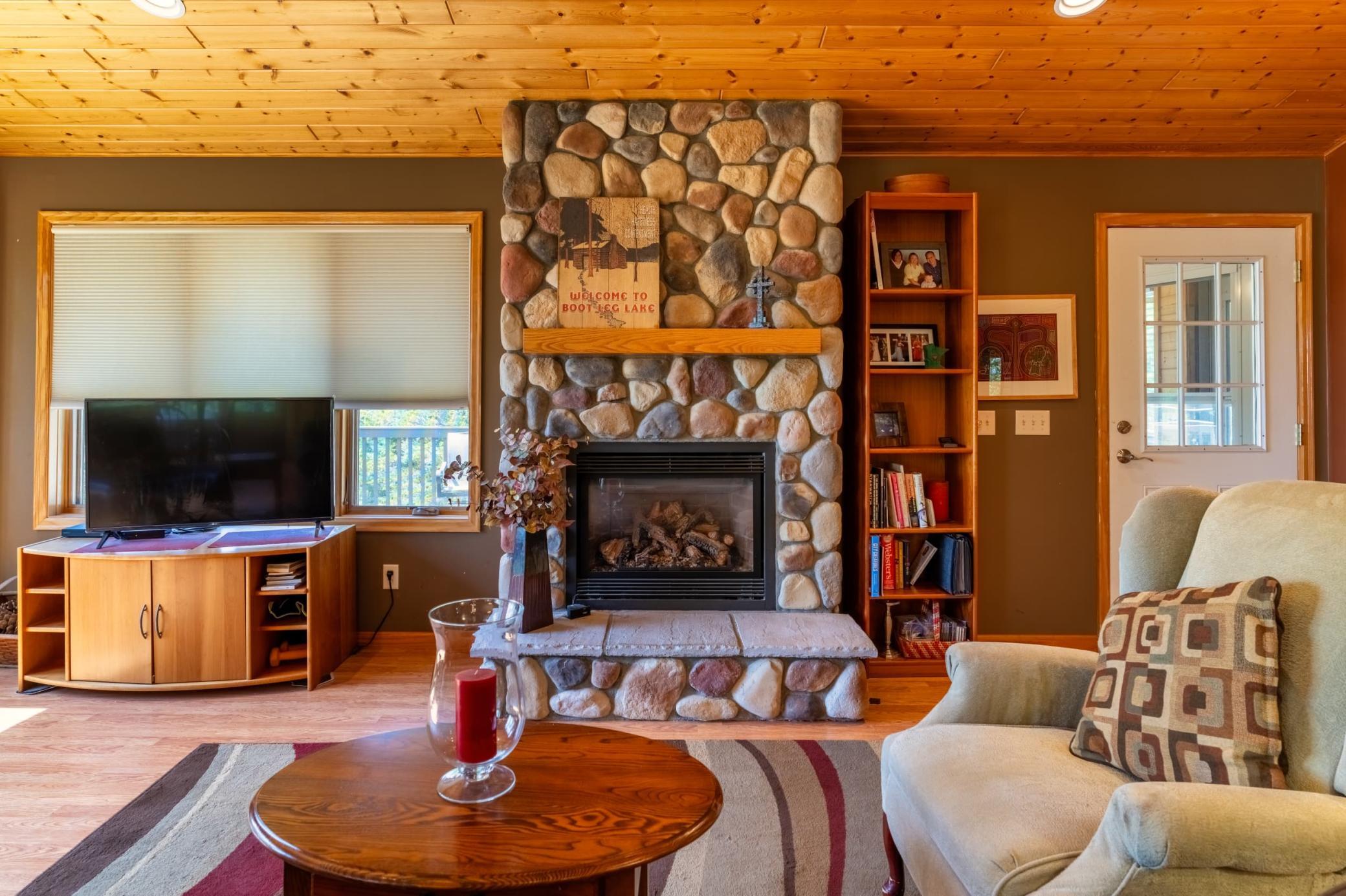 Living Room Fireplace.jpeg