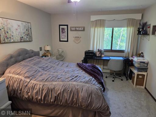 135 Viking Drive E, 213, Saint Paul, MN 55117
