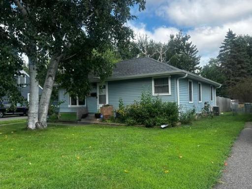 4716 Edgewood Avenue N, Minneapolis, MN 55428