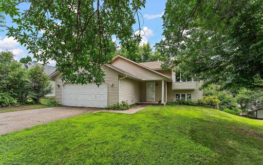 9013 91st Street S, Cottage Grove, MN 55016