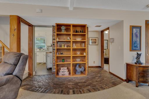 1420 Veterans Drive, Saint Cloud, MN 56303