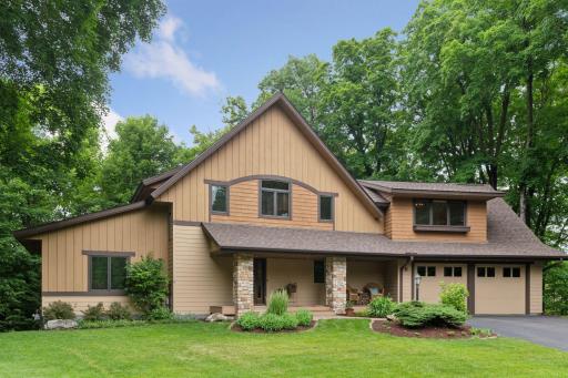 Welcome to 17524 Hampton Court in the Minnetonka School District.