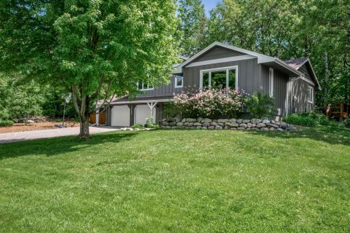 7712 Bester Avenue, Inver Grove Heights, MN 55076