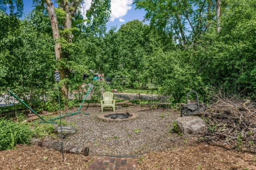 7712 Bester Avenue, Inver Grove Heights, MN 55076