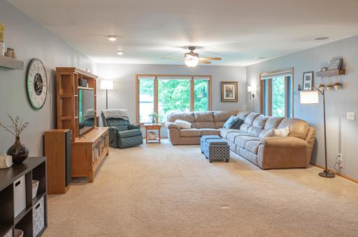 7712 Bester Avenue, Inver Grove Heights, MN 55076