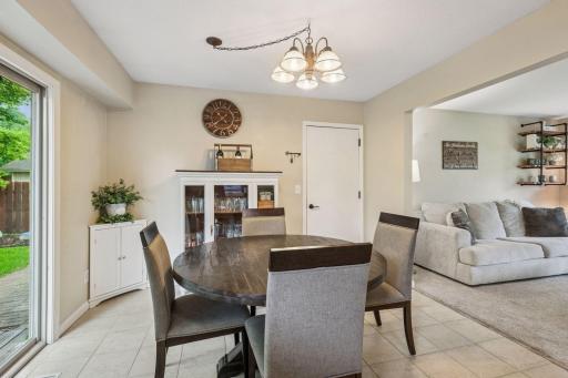1686 Walnut Lane, Eagan, MN 55122