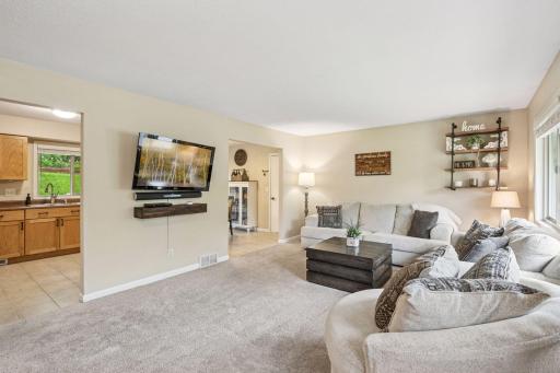 1686 Walnut Lane, Eagan, MN 55122