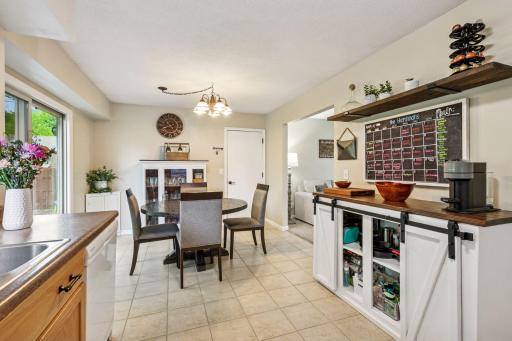 1686 Walnut Lane, Eagan, MN 55122
