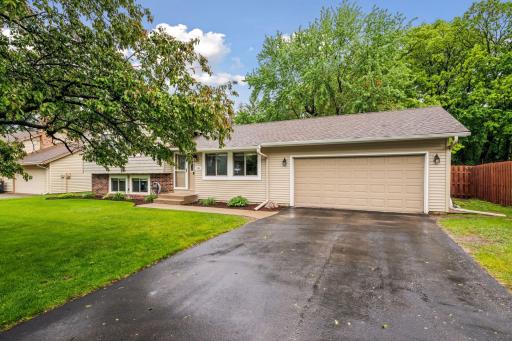 1686 Walnut Lane, Eagan, MN 55122