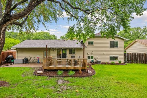 1686 Walnut Lane, Eagan, MN 55122
