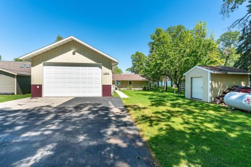 39307 Clearmont Road, Battle Lake, MN 56515