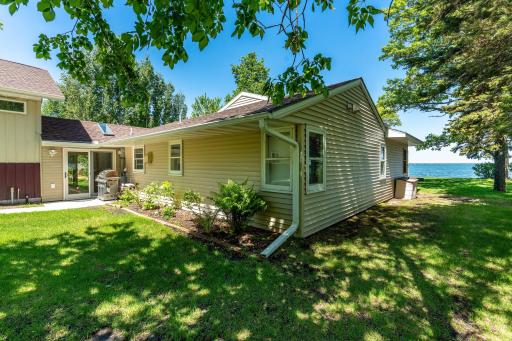 39307 Clearmont Road, Battle Lake, MN 56515