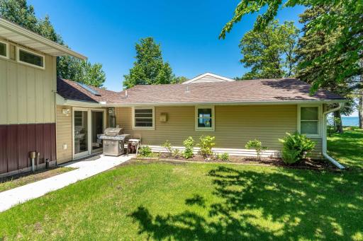 39307 Clearmont Road, Battle Lake, MN 56515