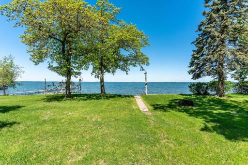 39307 Clearmont Road, Battle Lake, MN 56515