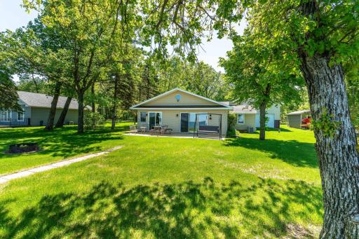 39307 Clearmont Road, Battle Lake, MN 56515