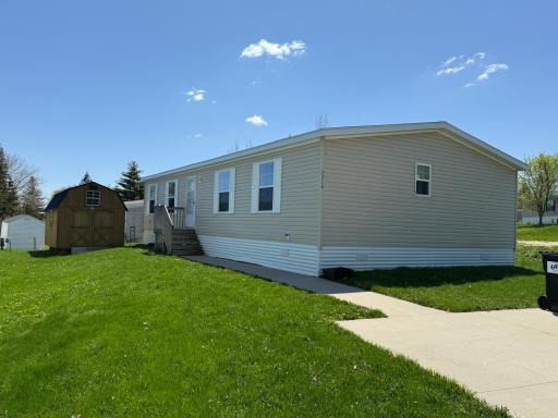 2214 Lark Lane NW, Stewartville, MN 55976