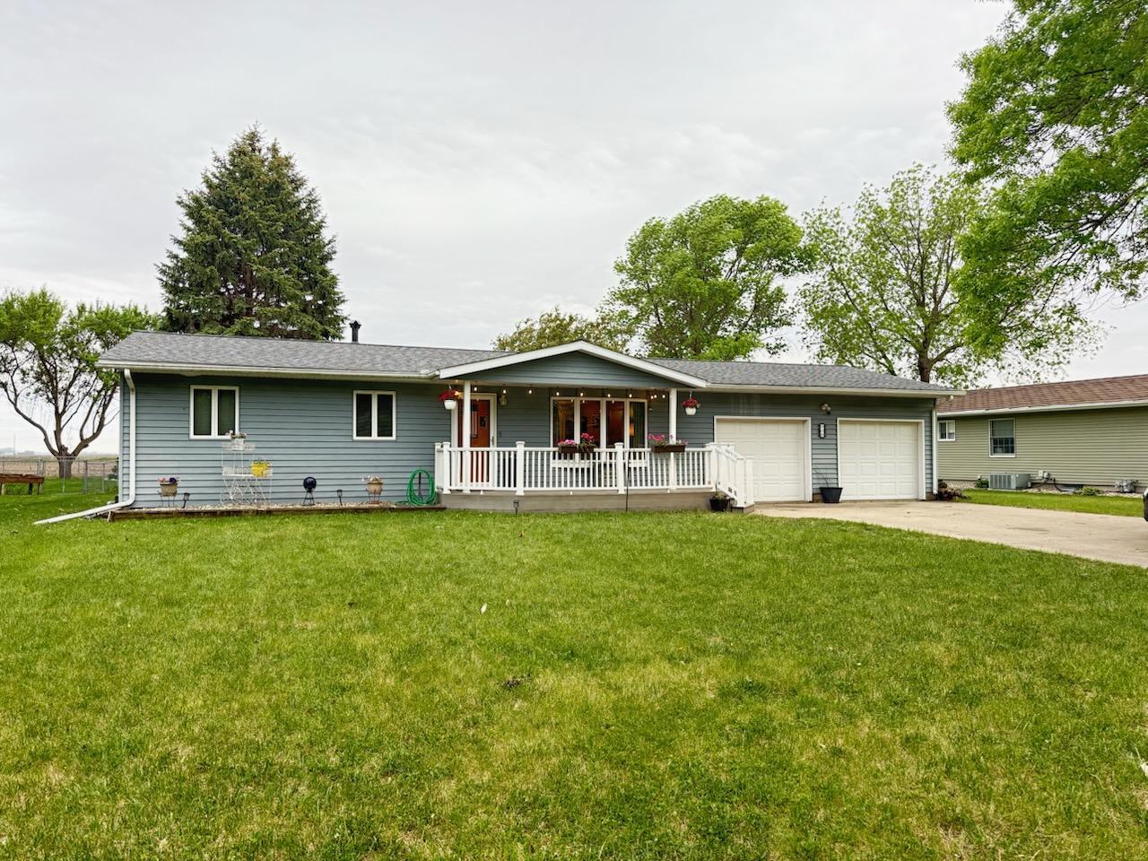 120 10th St SE Wells Exterior Photo.jpg