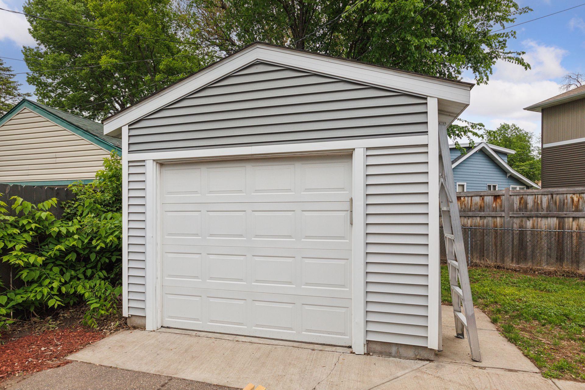 Detached one car garage