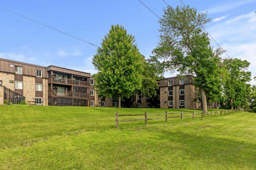 4207 Lakeside Avenue N, 328, Brooklyn Center, MN 55429
